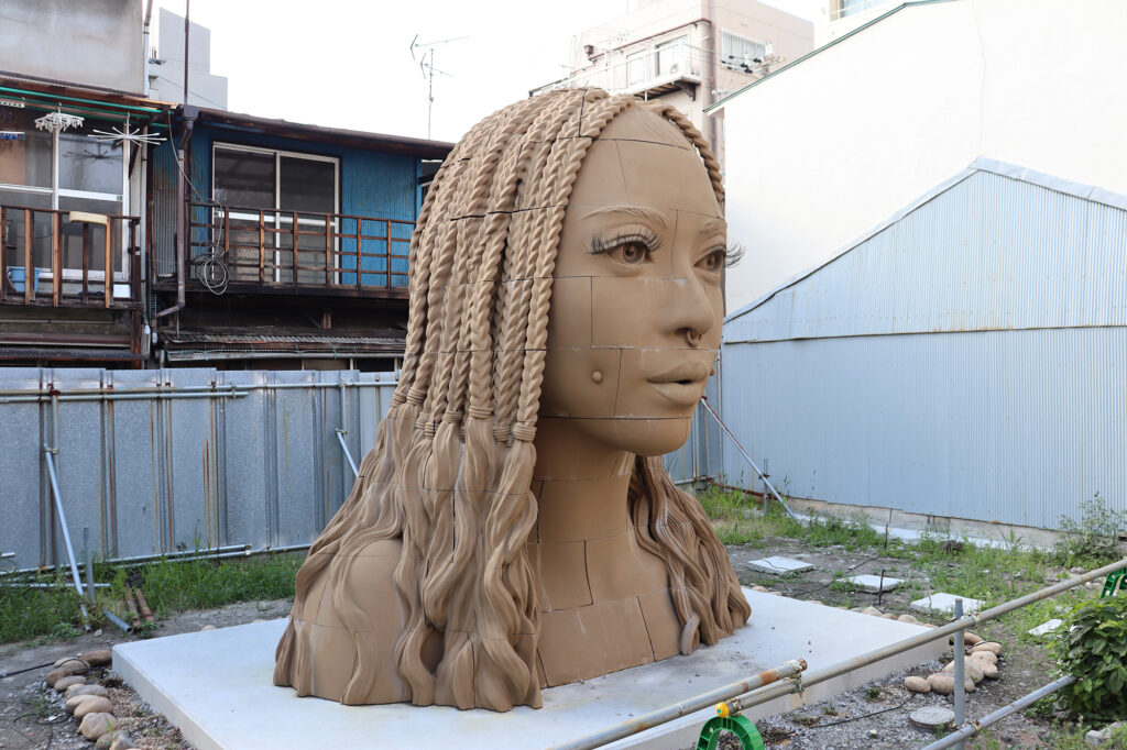 REMA《FOREIGIN MATTER：'Sand in woman'》(異物：砂の女